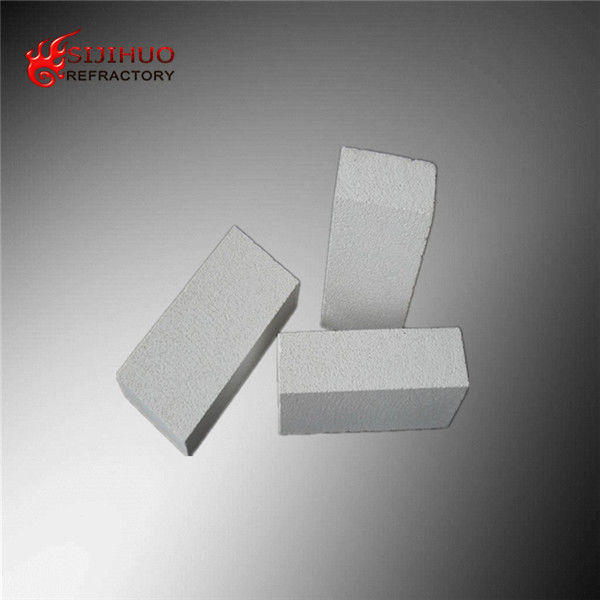 CrO 含量 % 0.1-0.3% 石油化学工業用マルライト隔熱耐火レンガ